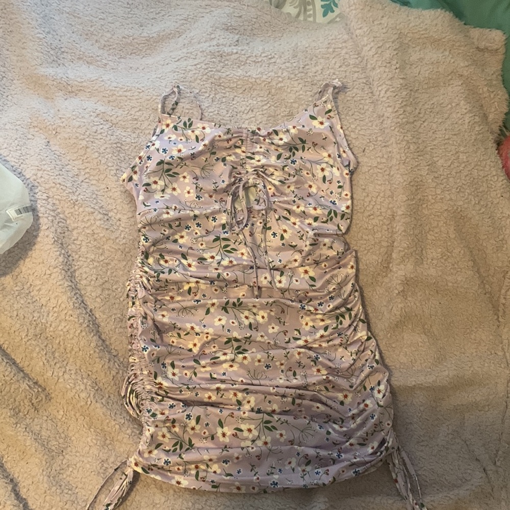 SHEIN Ruched Drawstring Ditsy Floral Peekaboo Dress